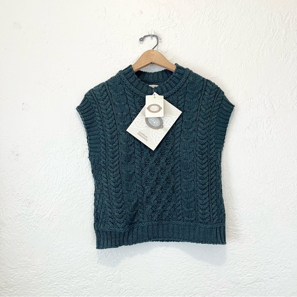 Aran Sweater Market Crop Vest Green Medium M